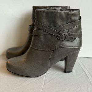 STEVE MADDEN MADDEN GIRL PLAAZA BOOTS WOMENS 8 GREY ANKLE BOOTS HEELS